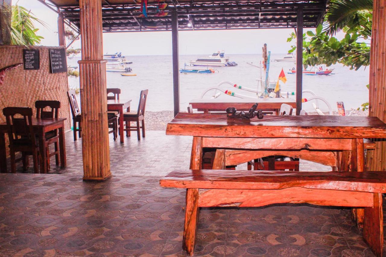 COCONUT BEACH BUNGALOWS&WARUNG Exst Teman-Teman 2 garden view Amed Exterior foto